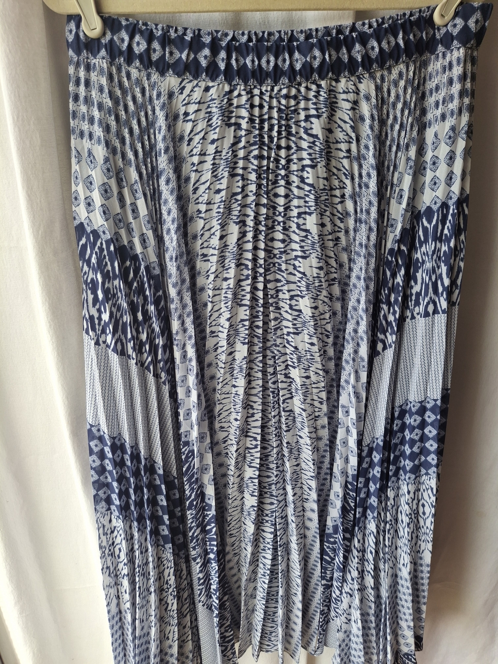 Chico's Navy and White Pleated Maxi Skirt